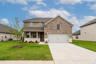 Building Photo - 2234 Maple Ridge Dr