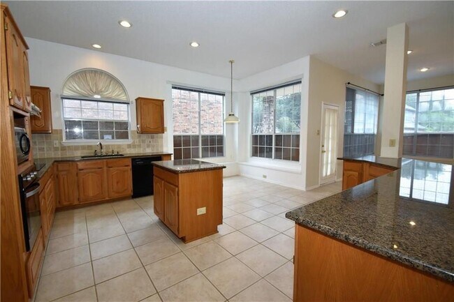 Building Photo - 1408 Blackburn Ln