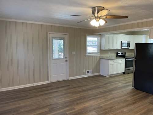 Foto del edificio - 921 Walnut Cir SW