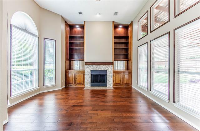 Foto del edificio - 815 Cedar Crest Ln