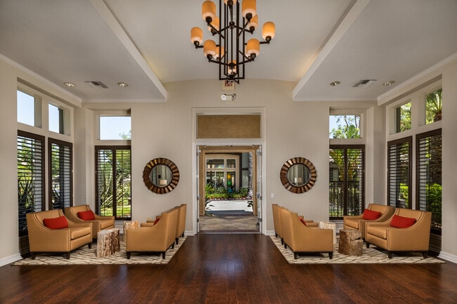 Photo - Colonnade Apartments