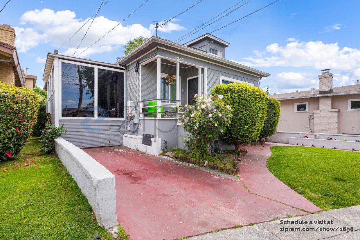 Primary Photo - 1340 67th St