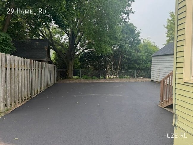 Building Photo - 29 Hamel Rd