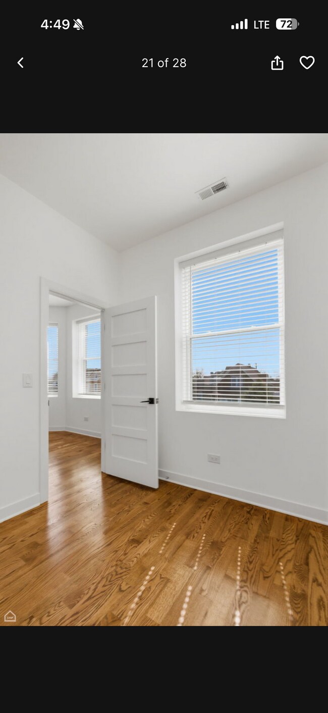 Foto del edificio - 5124 W 23rd Pl