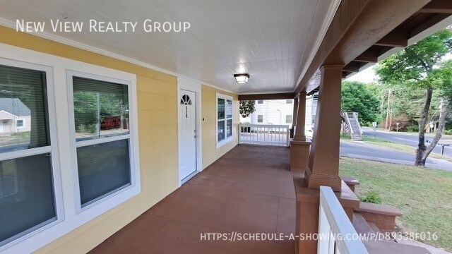 Building Photo - 510 Uwharrie St