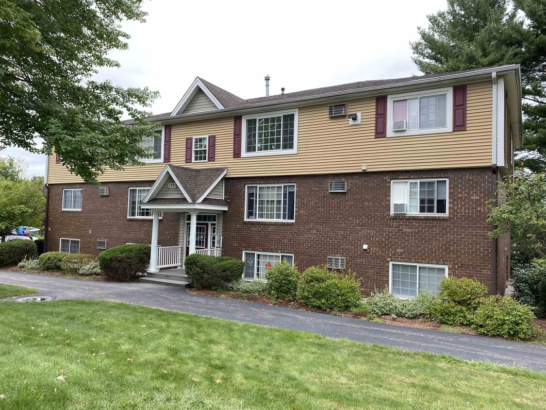 Primary Photo - 3981 Brown Ave