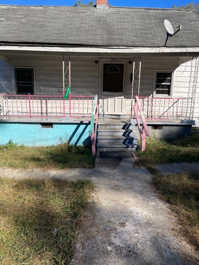 Laurens Home House Rental in Laurens, SC