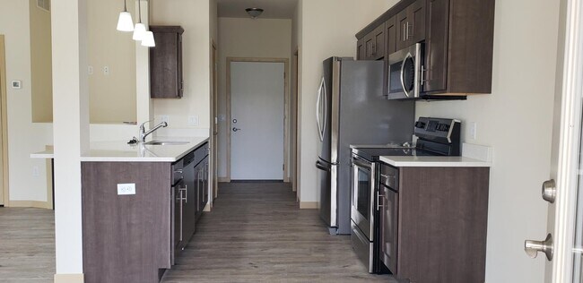 Building Photo - 6014 Driscoll Dr