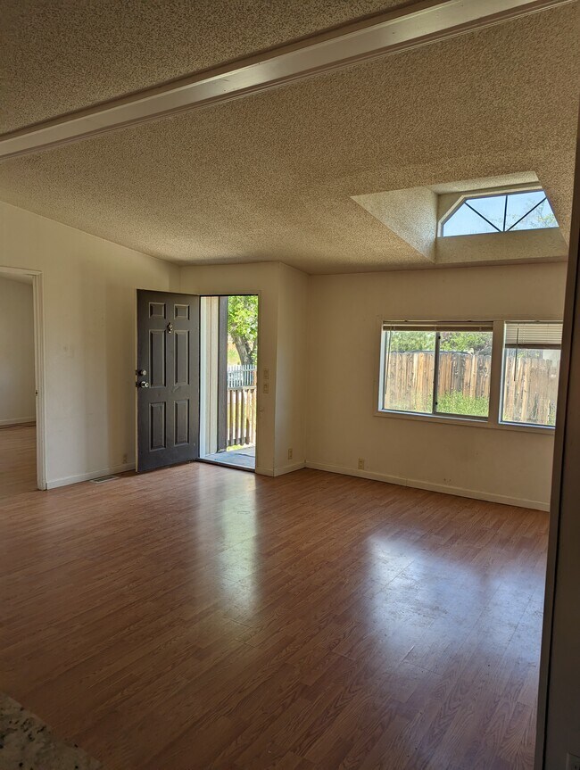 Building Photo - 2223 Poole Way
