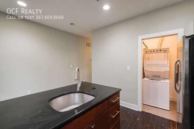 Foto del edificio - 2610 Webster St