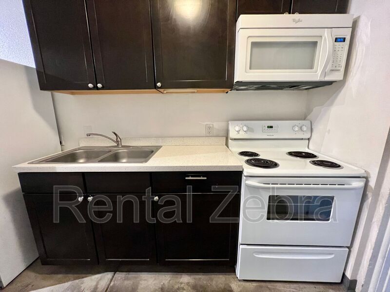2142 K St, Merced, CA 95340 Condo for Rent in Merced, CA