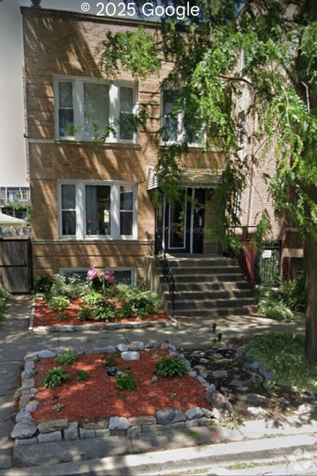 Building Photo - 3242 N Monticello Ave