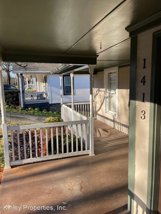Building Photo - 2 br, 2.5 bath House - 1413 Harrill Street