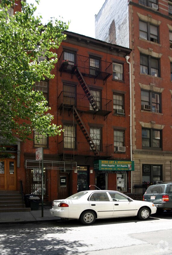Building Photo - 328 W 15th St