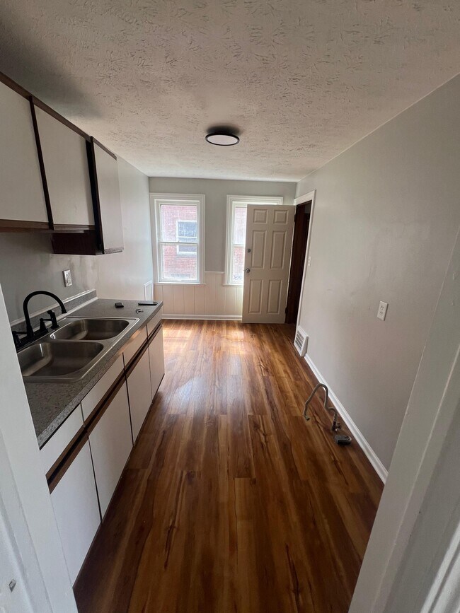 Foto del edificio - 525 E 222nd St