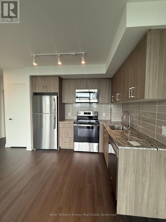 Building Photo - 4010 Eglinton Ave W
