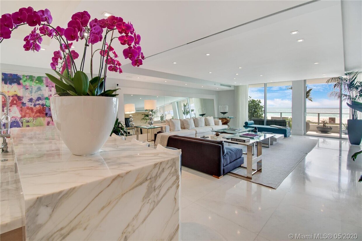 Primary Photo - 125 Ocean Dr