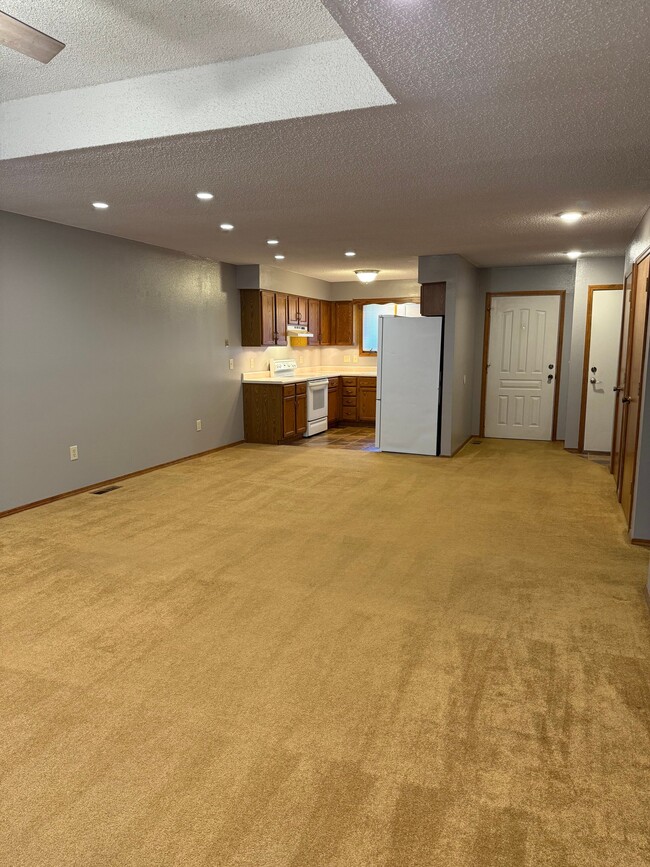 Building Photo - 3464 Geri Ct