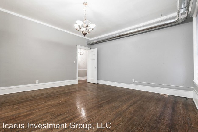 Building Photo - 5019 S Drexel Ave