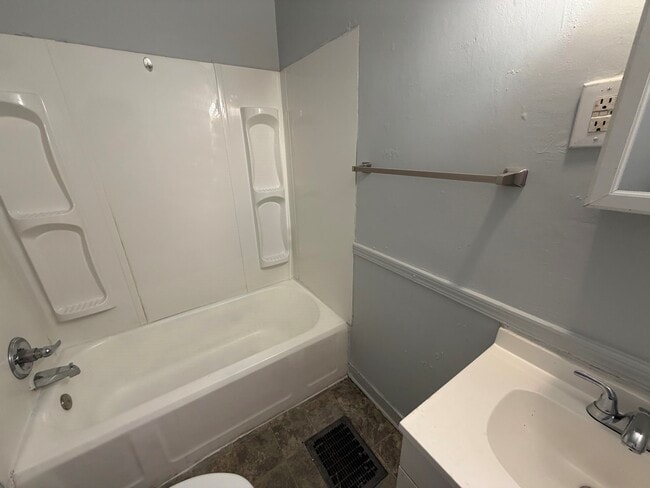 Building Photo - 1221 Williams-E