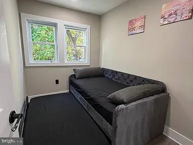 Foto del edificio - 4523 Dix St NE