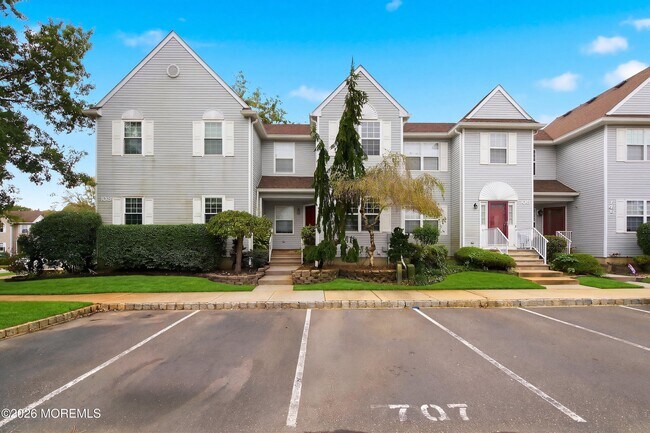 Foto del edificio - 707 Hatchery Ct