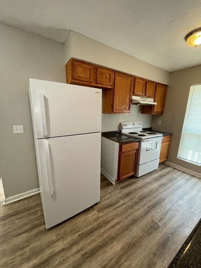 Foto del edificio - 2118 Thousand Oaks Dr