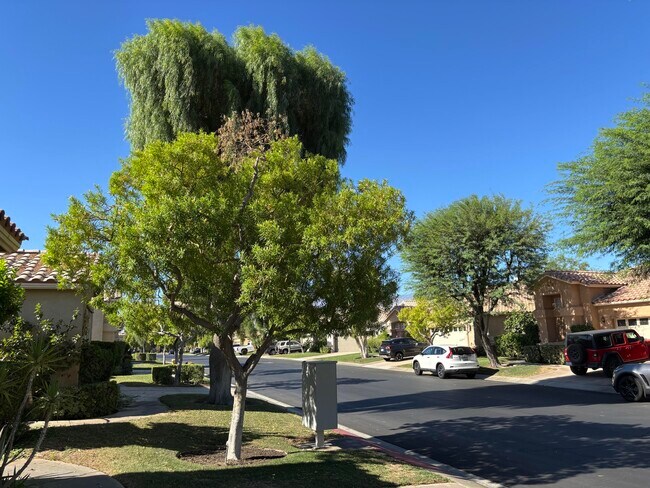 Foto del edificio - 45218 Coeur Dalene Dr