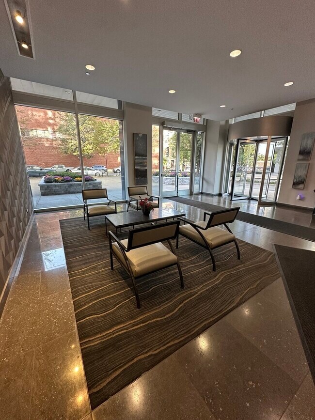 Foto del edificio - 1901 S Calumet Ave