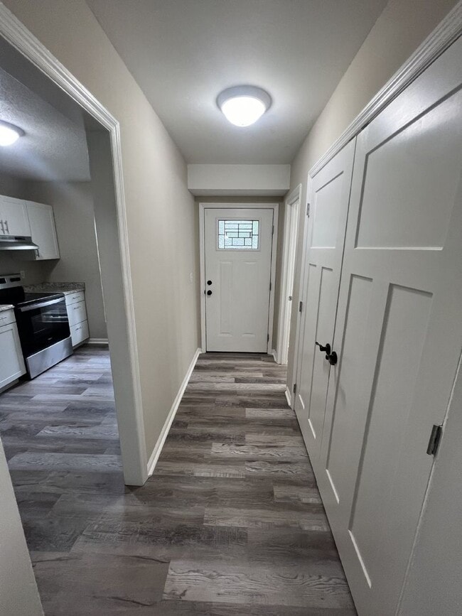 Building Photo - 1430 Stratton Pl Dr