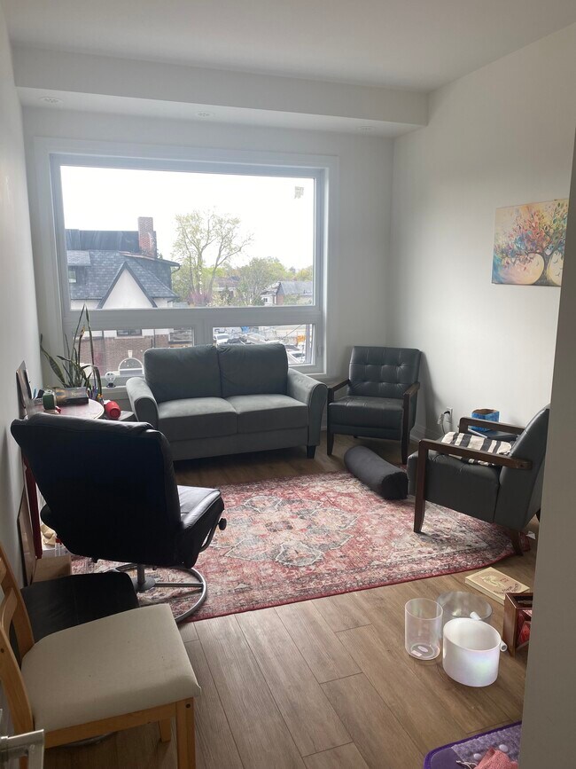 Photo du bâtiment - 782 St Clair Av W