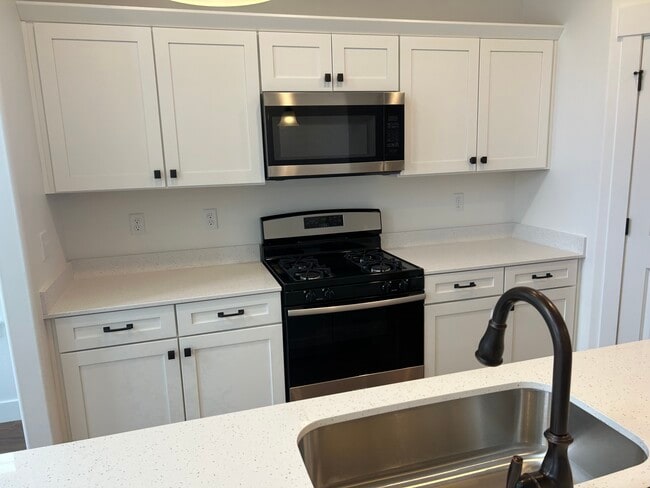 Photo - 4569 W Watchmen Way (Herriman, UT) Townhome