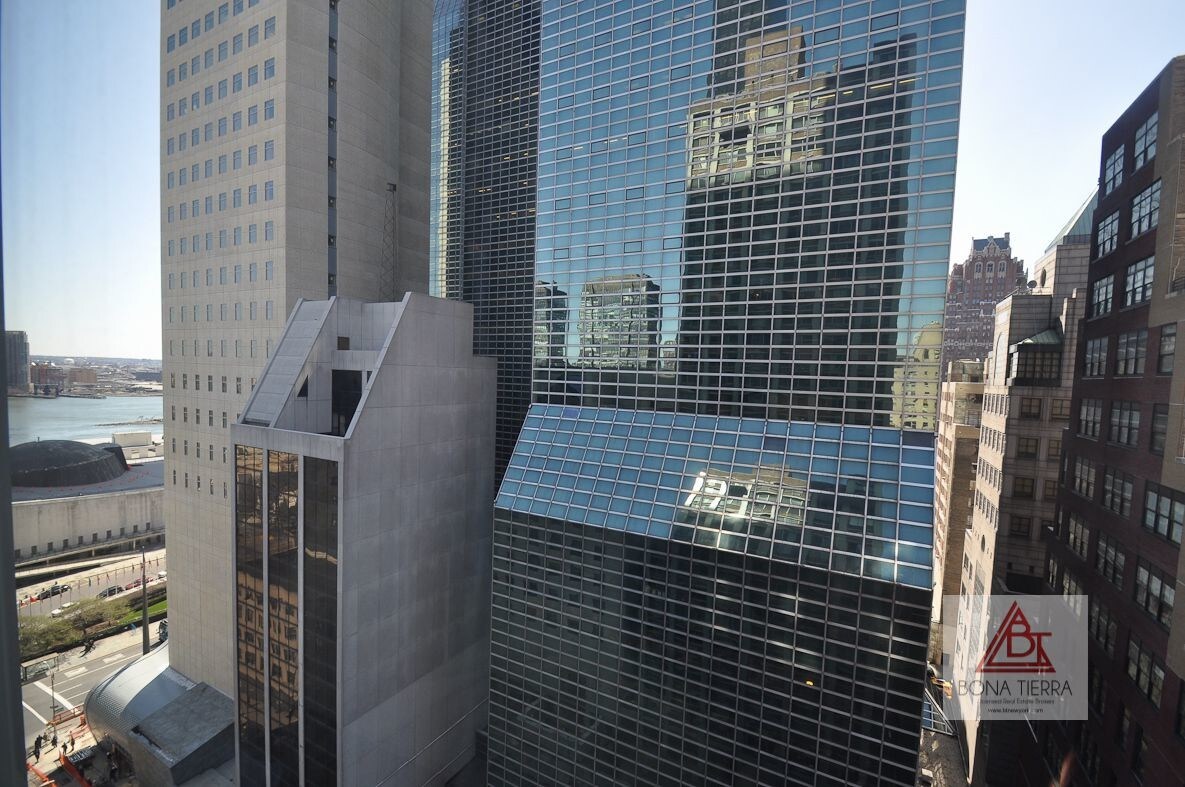 Foto principal - 333 E 45th St