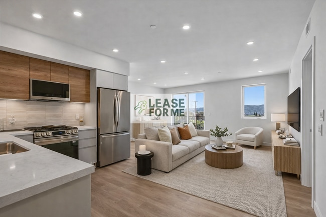 Building Photo - 8867 Alcott St