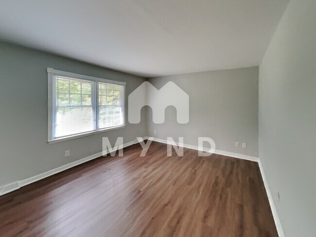 Foto del edificio - 5123 Glenbrier Dr