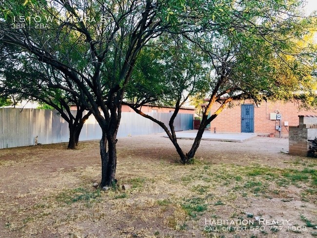 Building Photo - 1510 W Niagara St