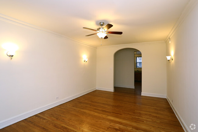 Living Room - 1235 - 1241 Elmwood Apartments