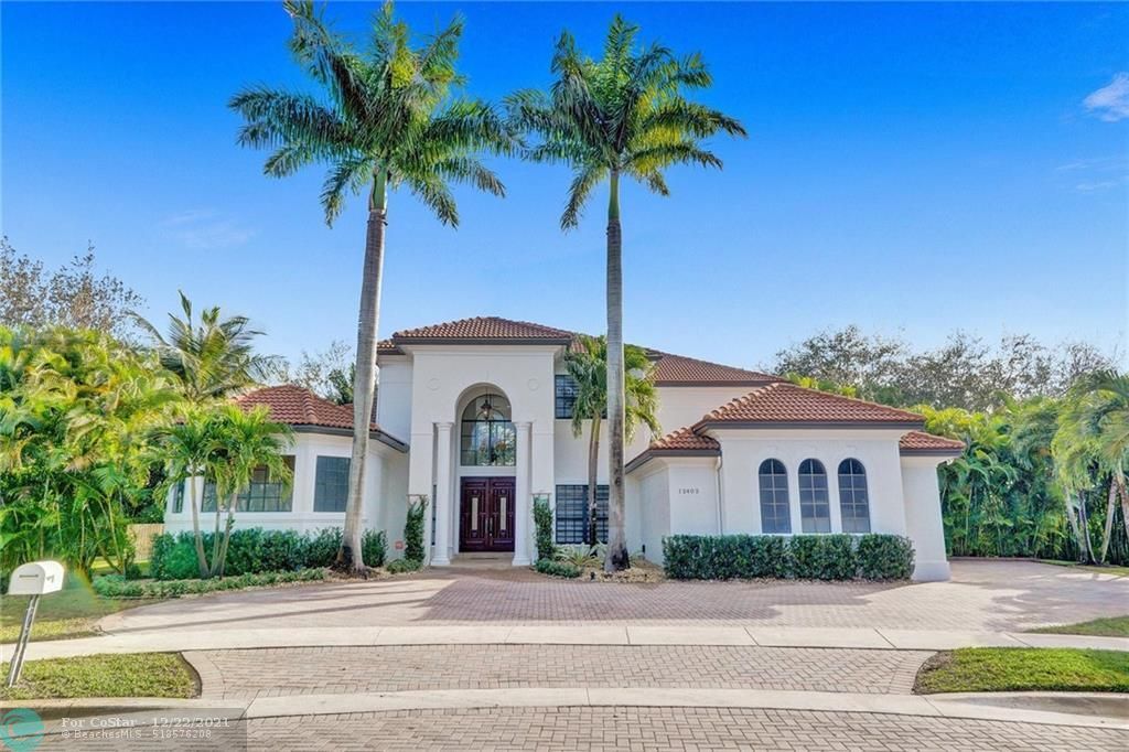 Primary Photo - 12402 Grand Oaks Dr