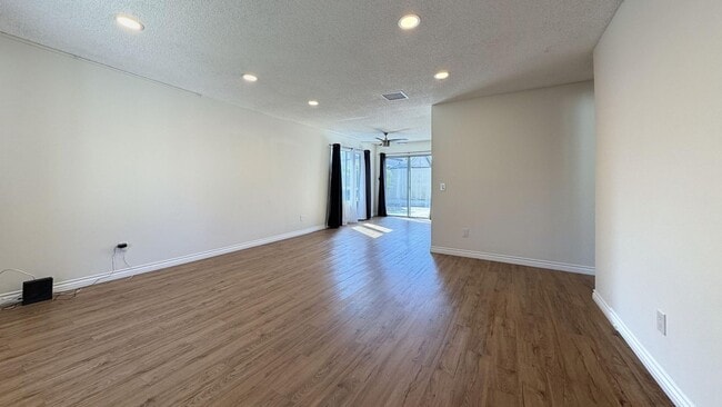 Foto del edificio - 7920 Temecula Pl
