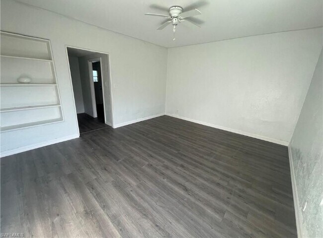 Foto del edificio - 23476 Harper Ave