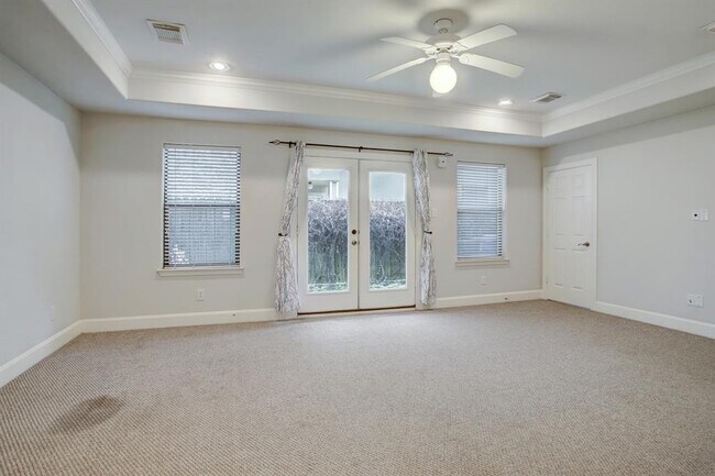 Foto del edificio - 2425 Dorrington St