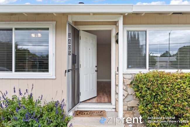 Foto del edificio - 2 br, 1 bath House - 3405 Payne Avenue, Sa...