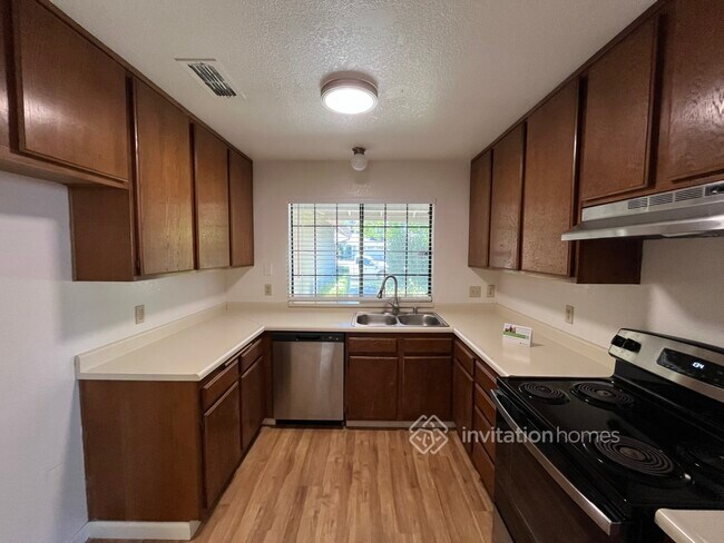 Building Photo - 1089 Prego Way
