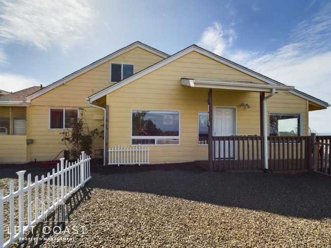 Foto del edificio - 1033 NW Inlet Ave