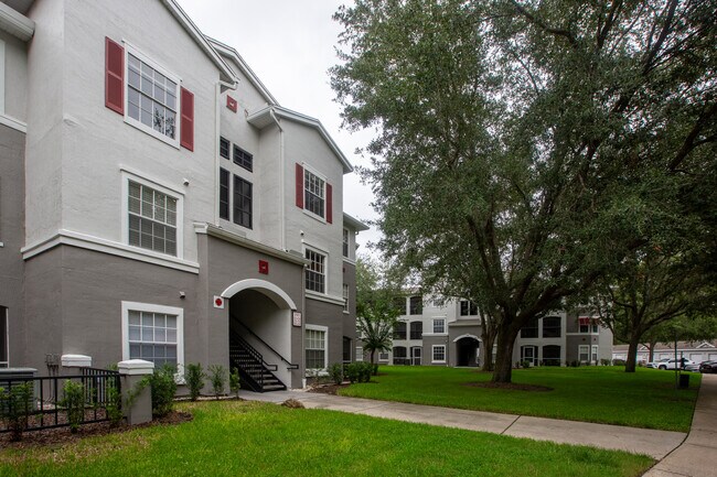 Foto del edificio - 3591 Kernan Blvd S