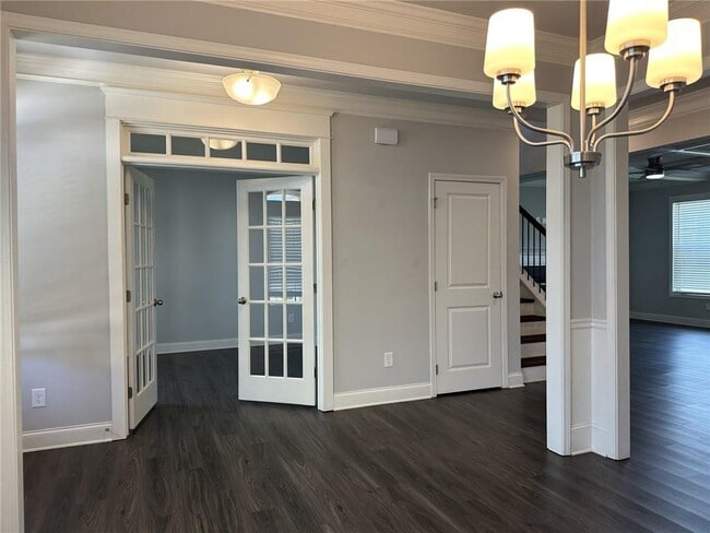 Foto del edificio - 4671 Silver Oak Dr