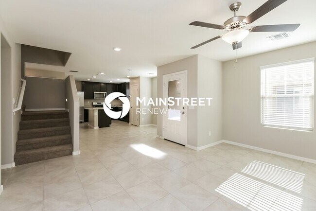 Foto del edificio - 4 Bedroom Pet-Friendly Home in Phoenix, AZ with Main Street Renewal