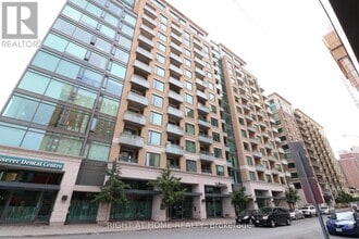 Building Photo - 238 Besserer St