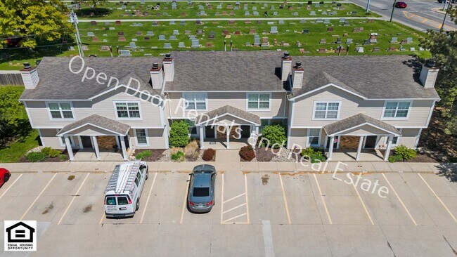 Foto del edificio - 7701-7729  E State Blvd