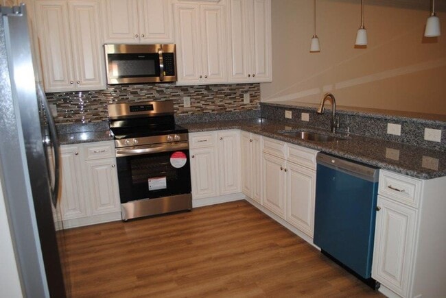 Photo - Sunnyside Village House